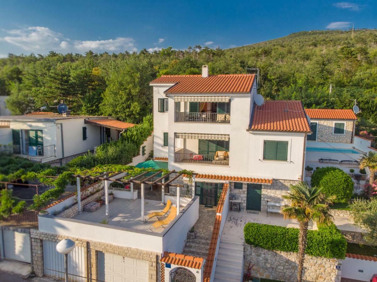 Villa Nika Selce Eksteriør billede