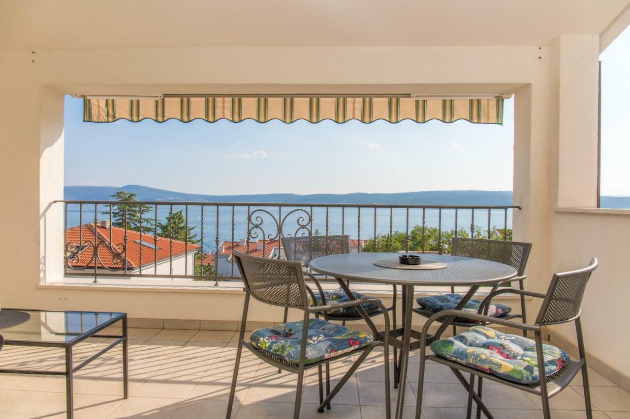 Villa Nika Selce Eksteriør billede