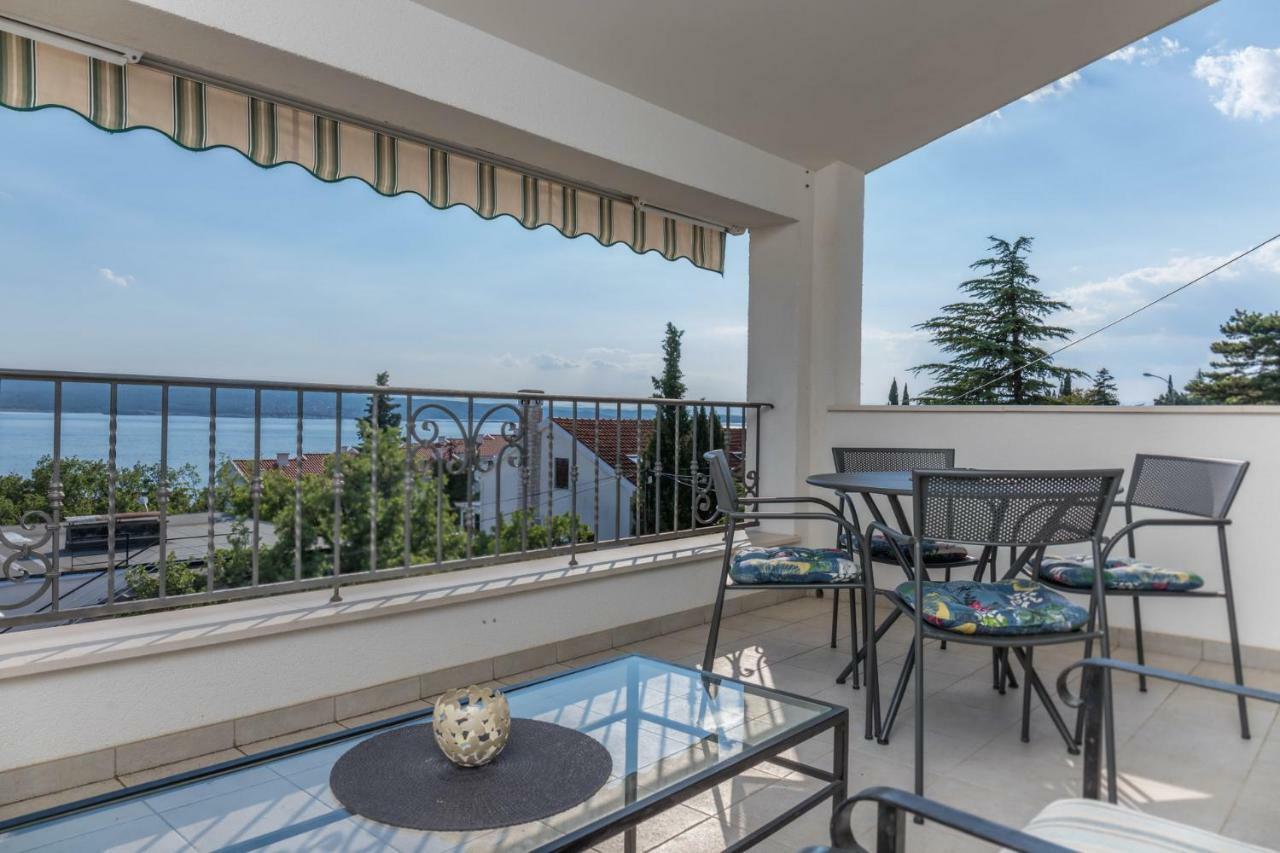 Villa Nika Selce Eksteriør billede